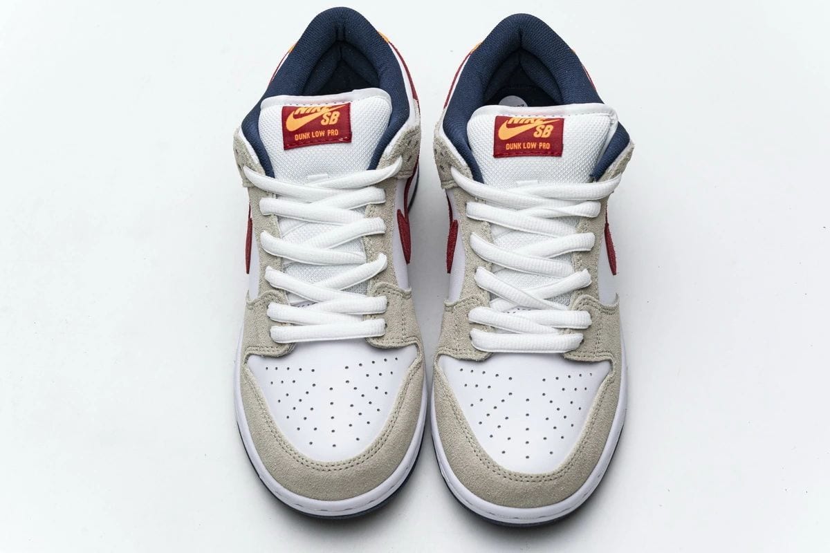 Nike Dunk SB Low Crimson