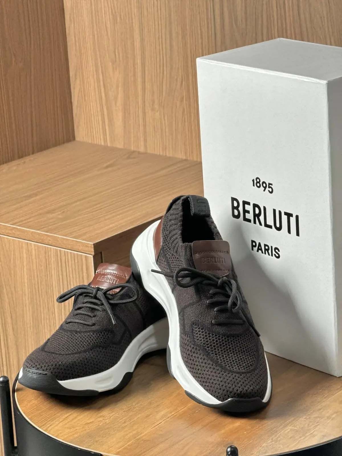 Berluti Кроссовки из текстиля Коричневый