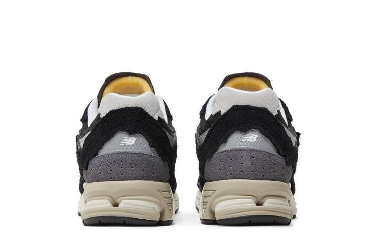 NEW BALANCE 2002R BLACK GREY
