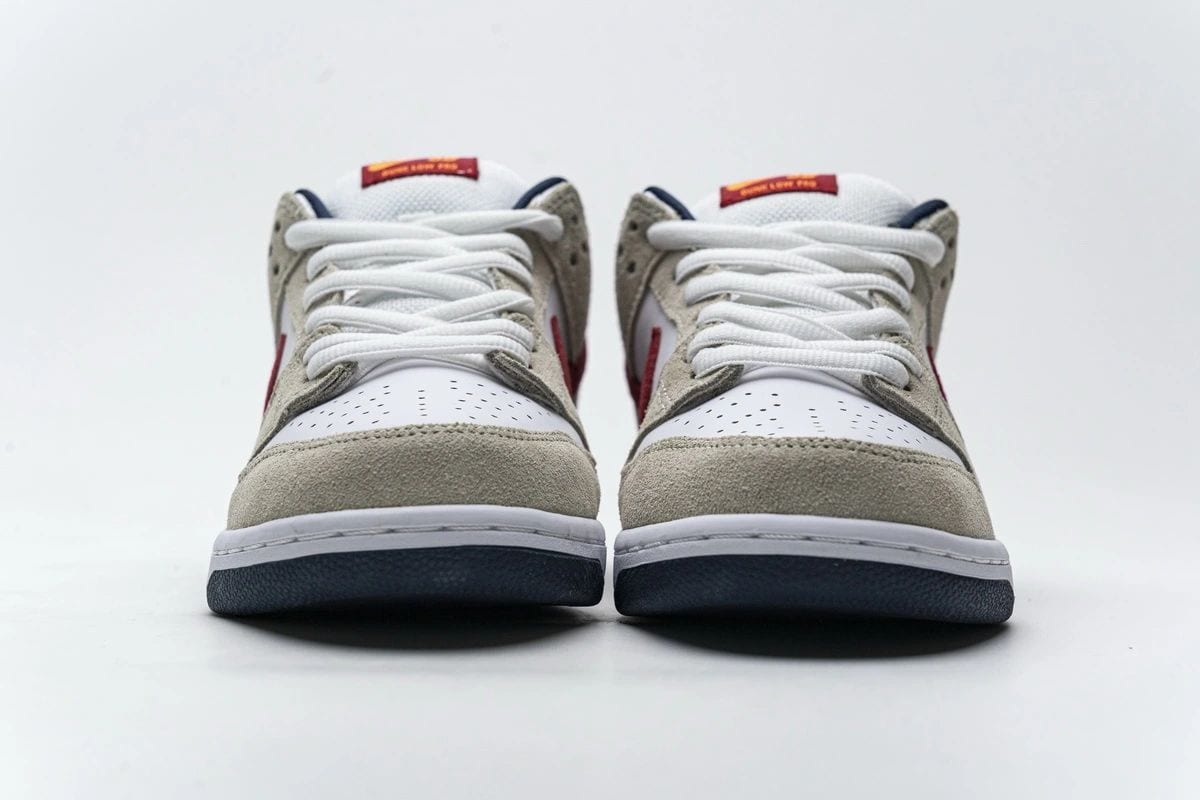 Nike Dunk SB Low Crimson