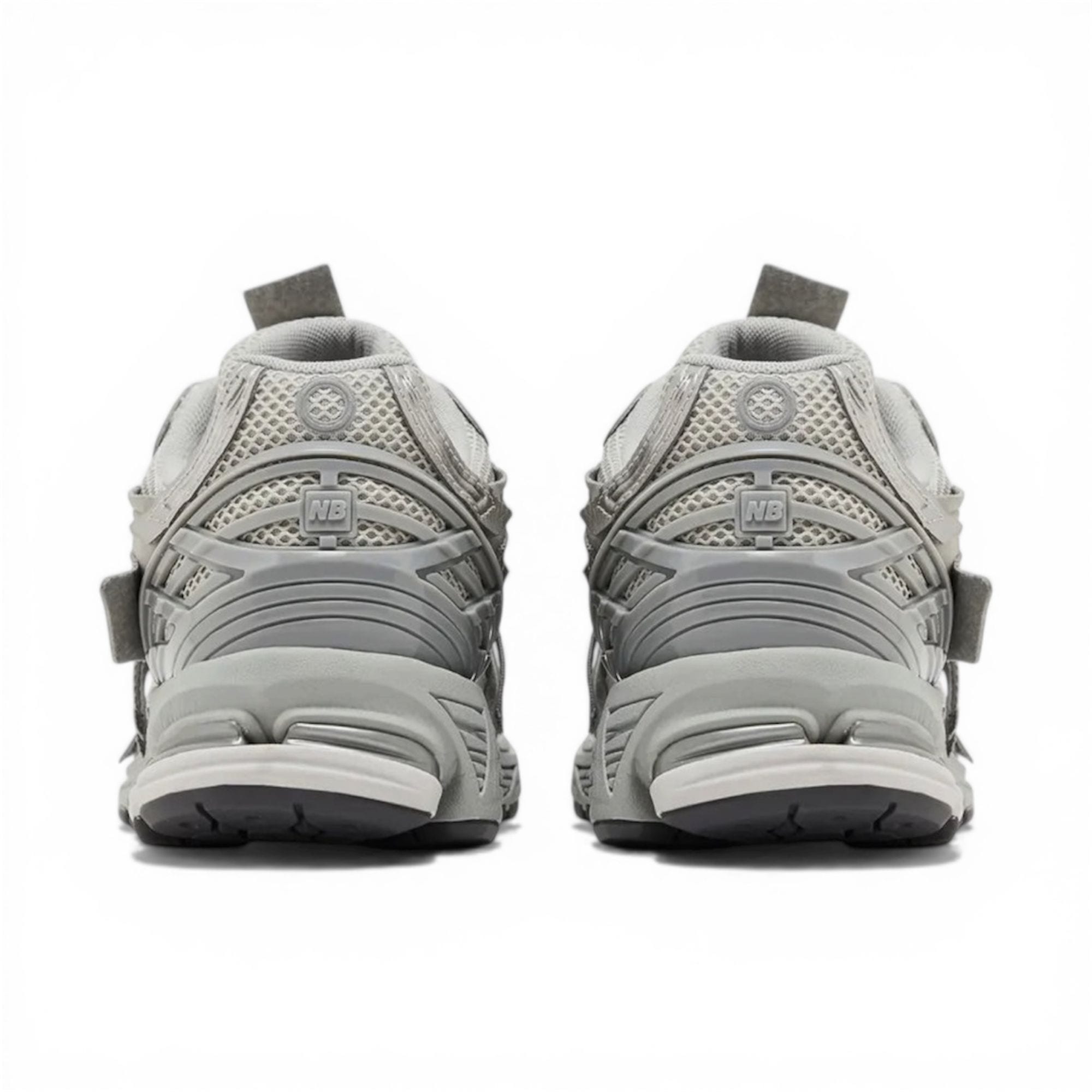 NEW BALANCE 1906A Concrete Silver Metallic