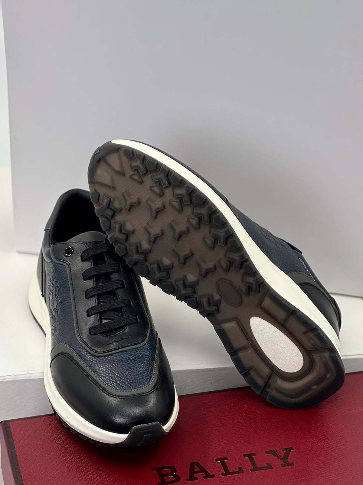 Bally Кроссовки из кожи Черно-синий