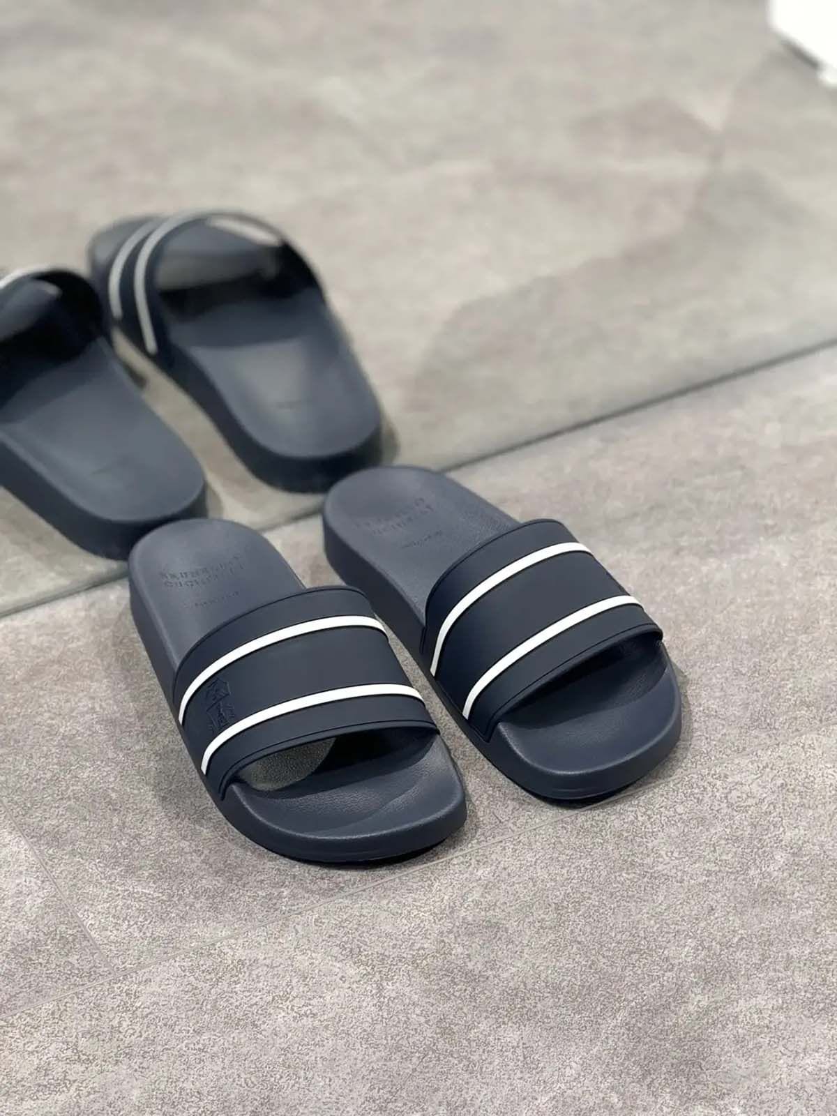 Brunello Cucinelli Шлепанцы из резины Синий