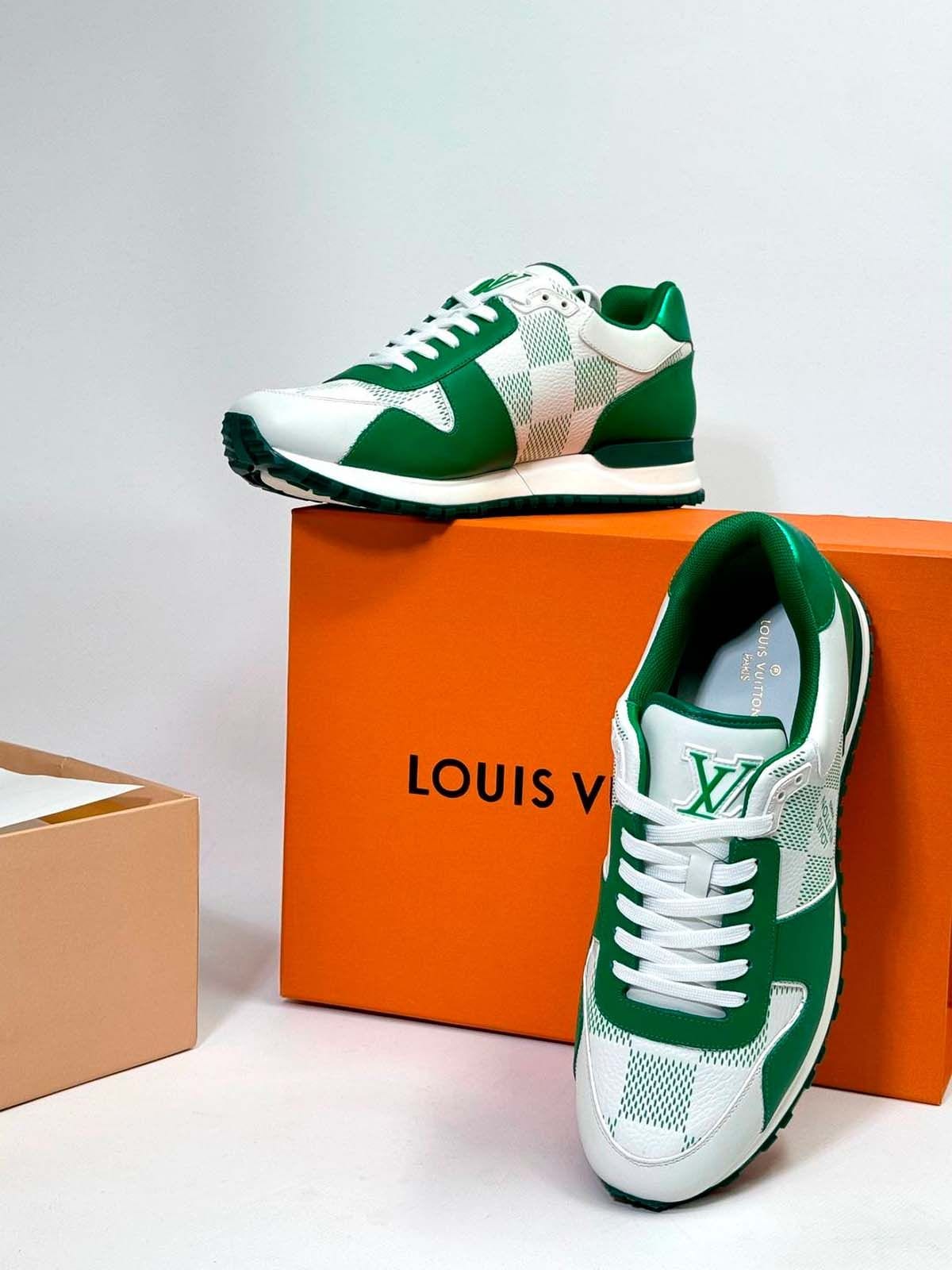 Louis Vuitton Кроссовки из кожи Зеленый