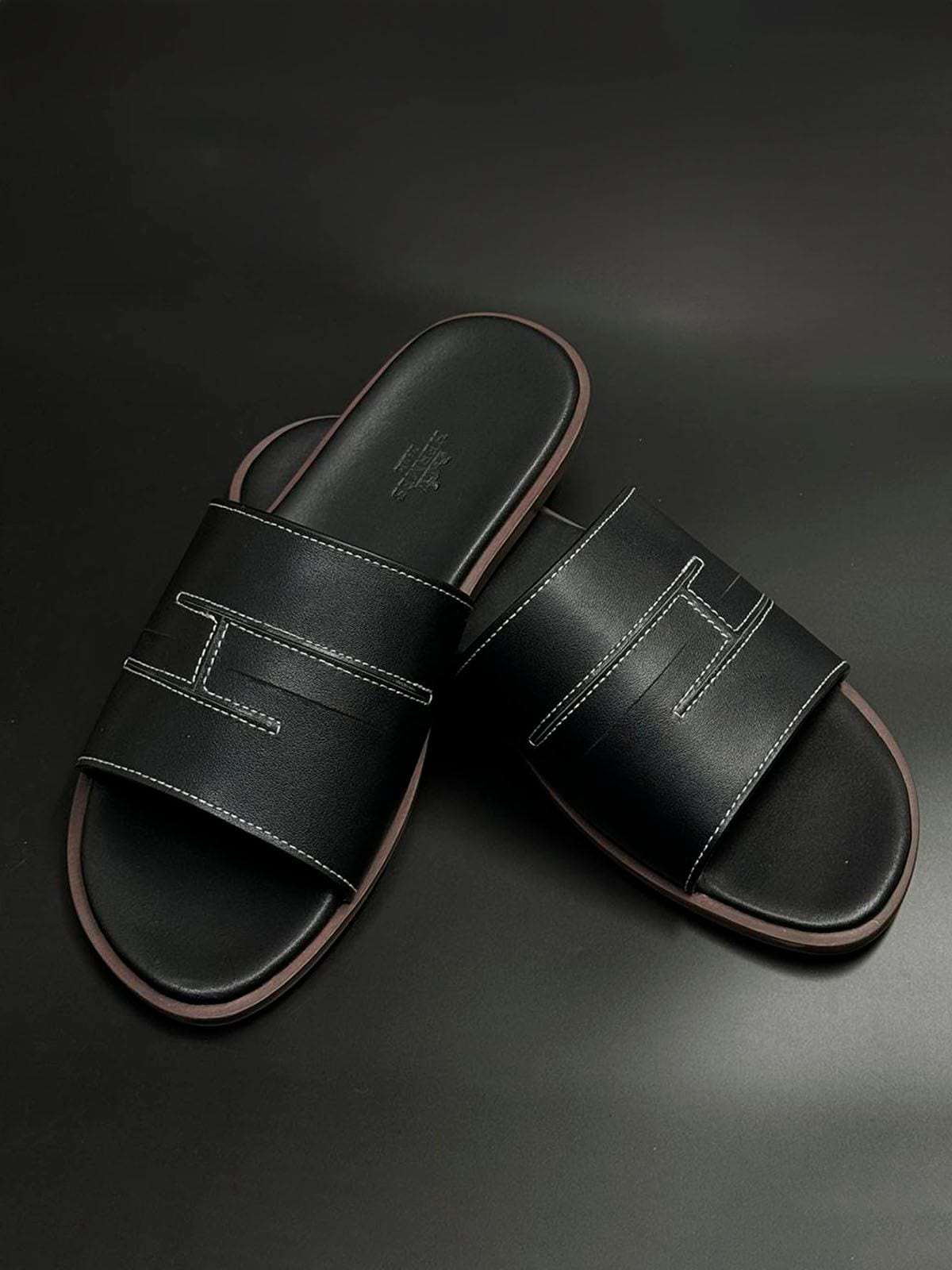 Hermes Тапочки из кожи Черный